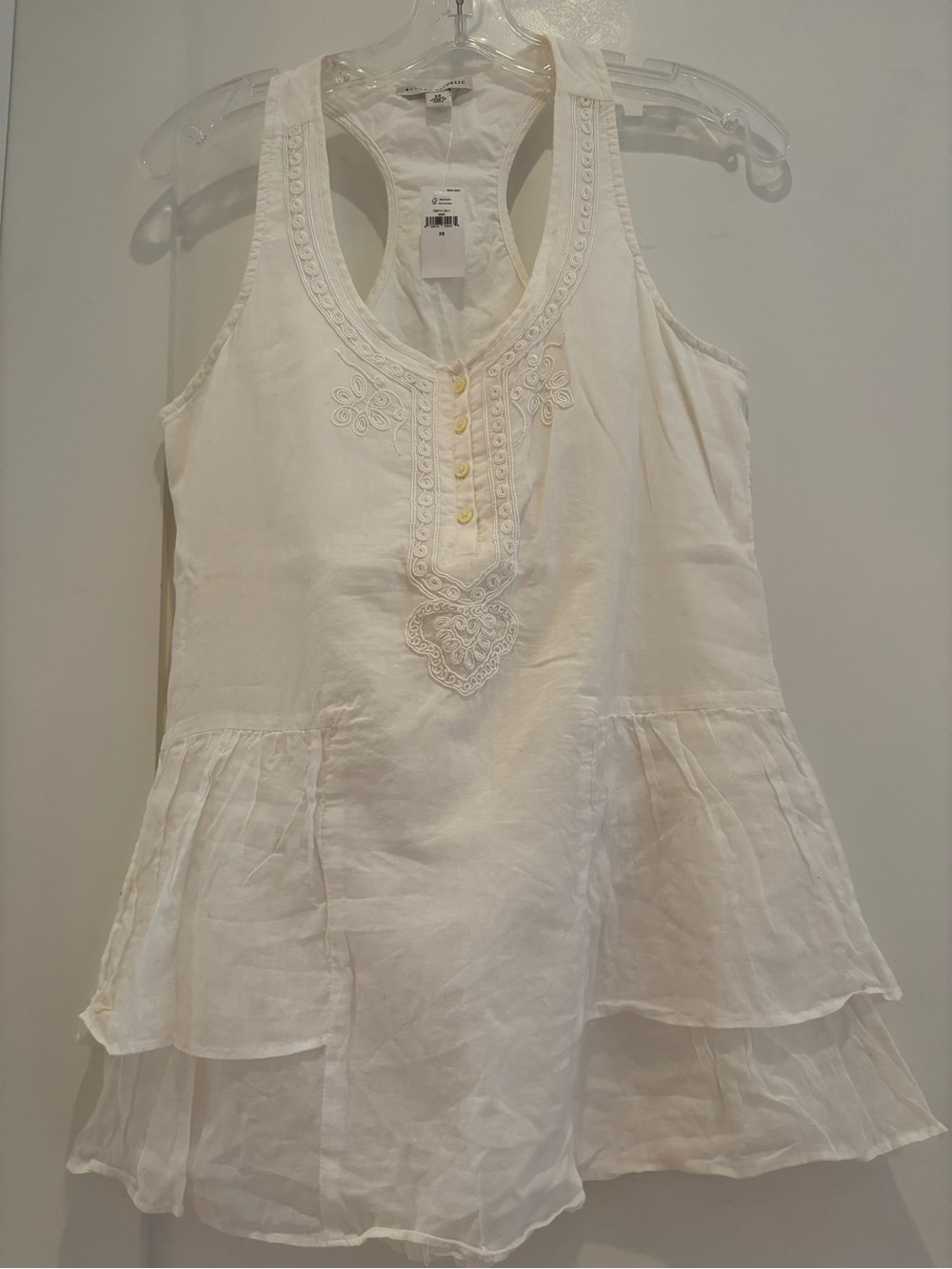NWT Banana Republic Embroidered Patterned Sleeveless Top in White, XS